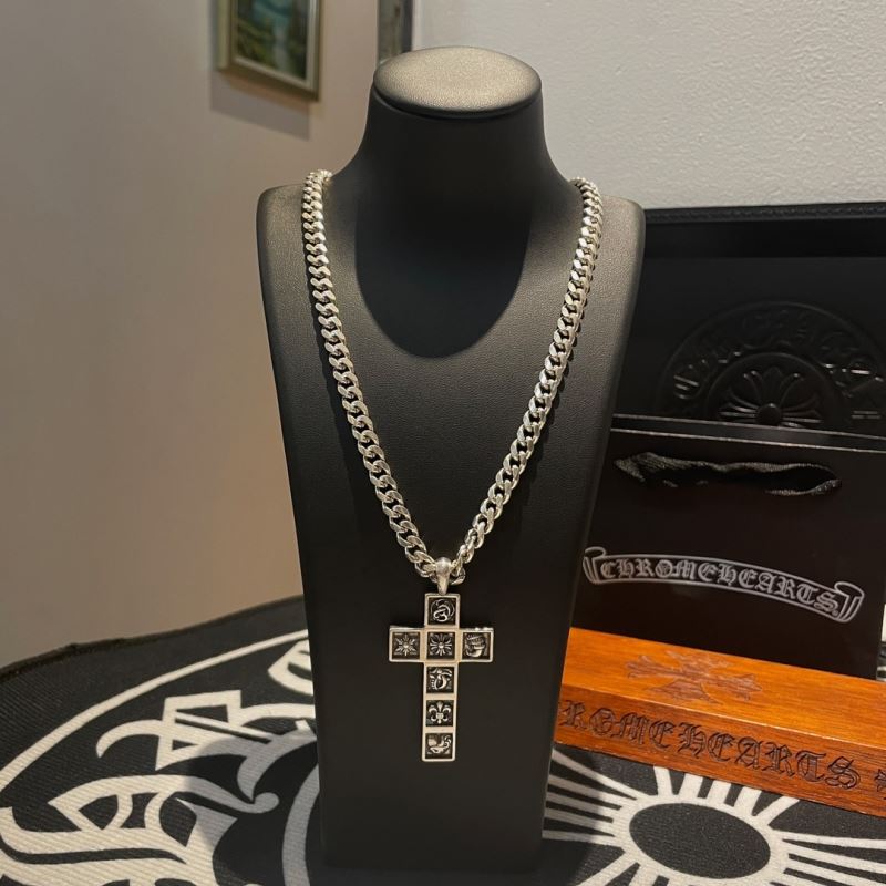 Ch*0me He**ts necklaces